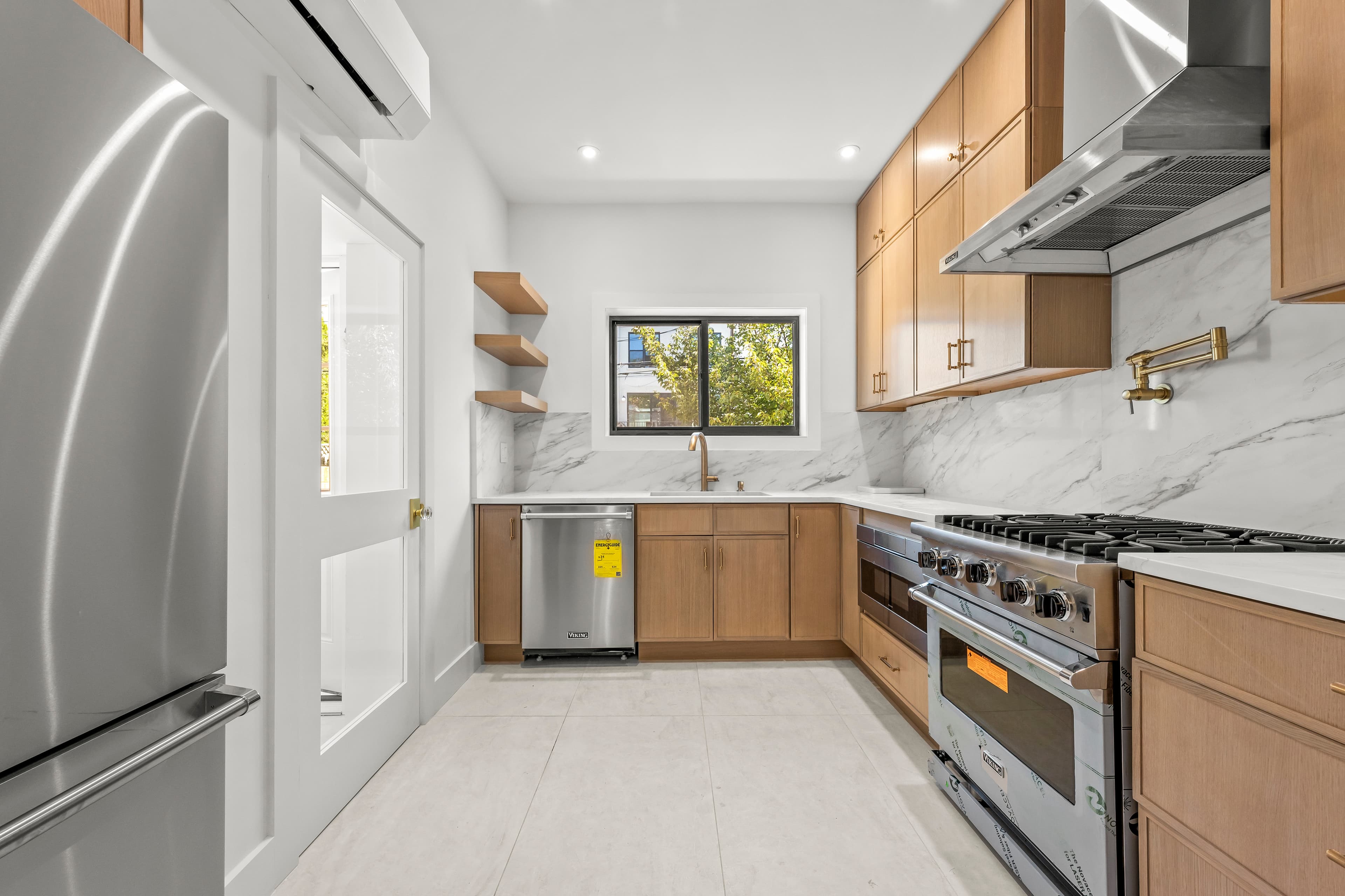 Sherman Street — Kitchen